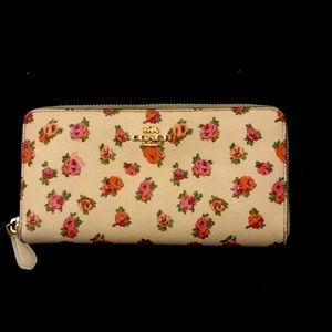 Coach wallet/clutch